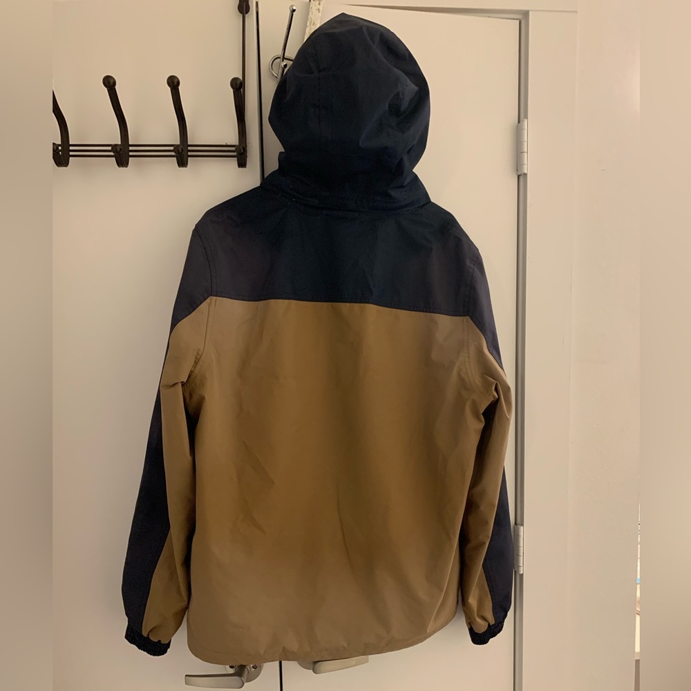 Gerry Shell Jacket - Perfect Outer Layer for Snowboarding/Skiing - Picture 2 of 8
